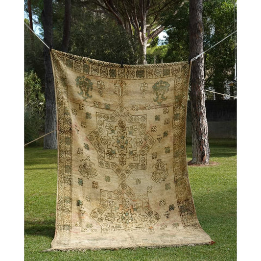 Alfombra crema vintage Beni Mguild